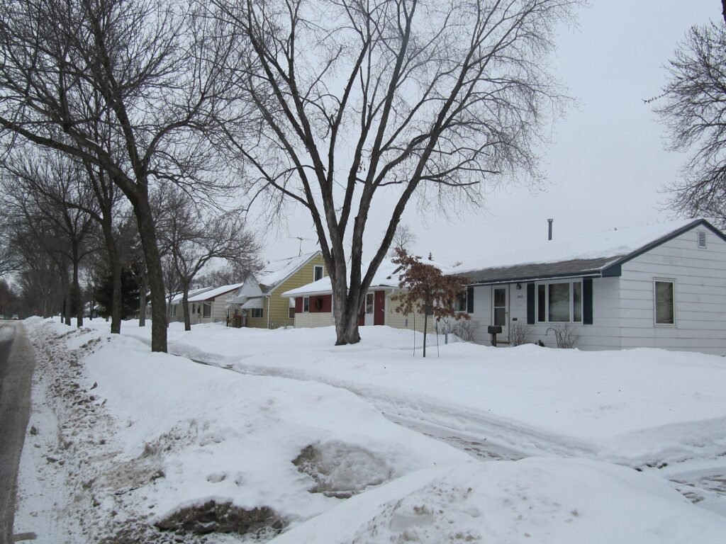 Row of single-family houses along a residential street in the Shingle Creek neighborhood, Minneapolis
